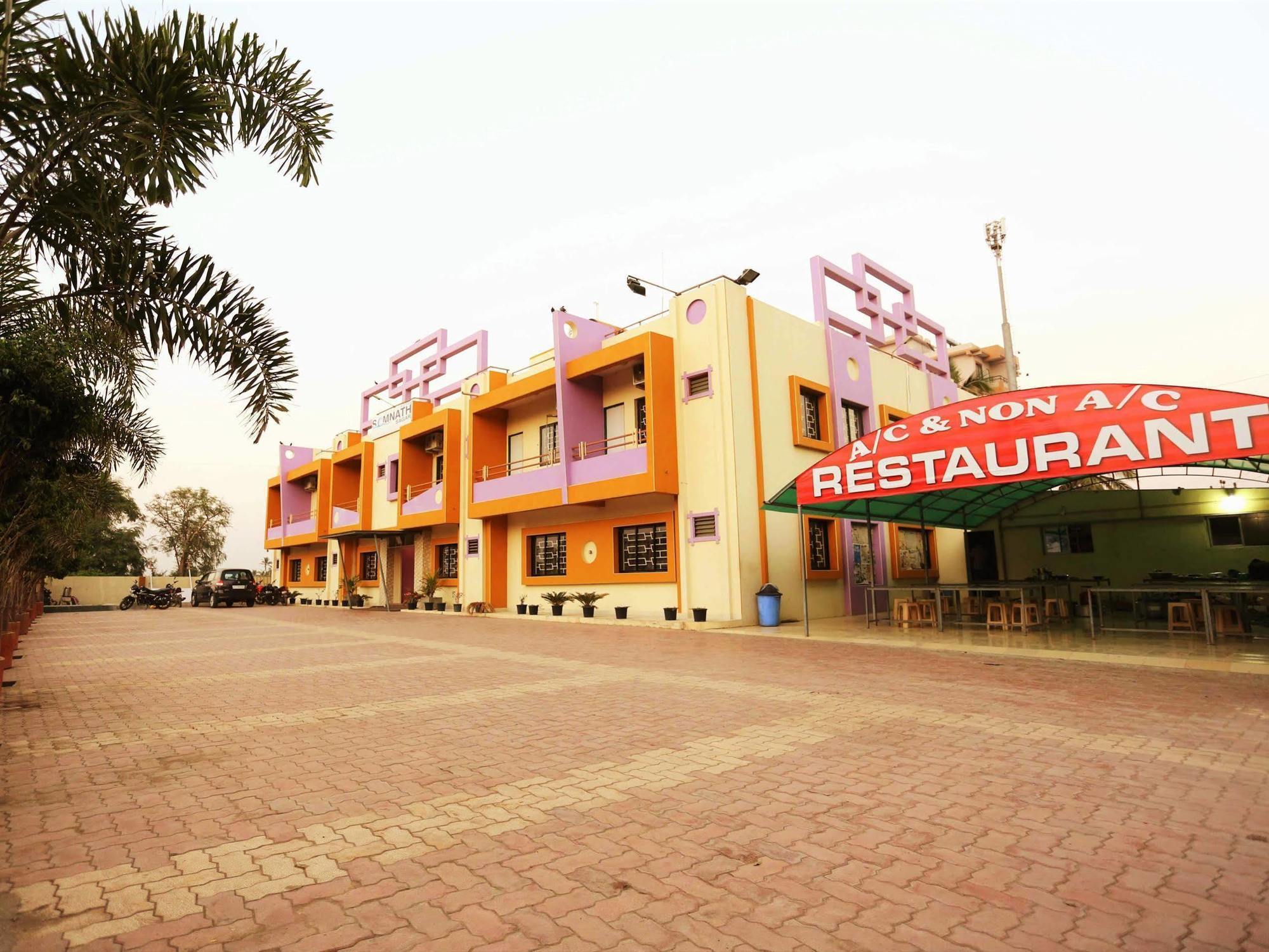 Hotel Somnath Sagar Екстериор снимка